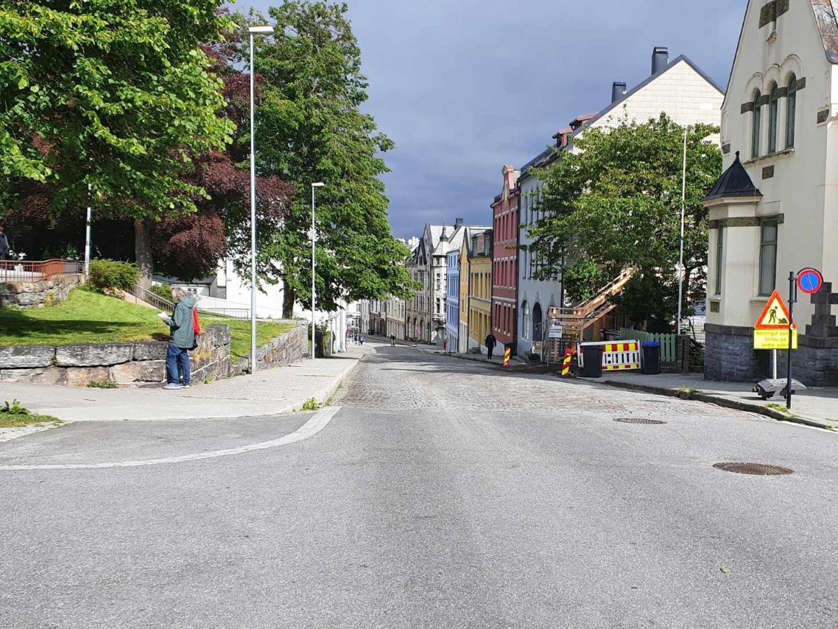 Near Brosundet, Newly Refurnished, Free Street Parking Ålesund Exterior foto